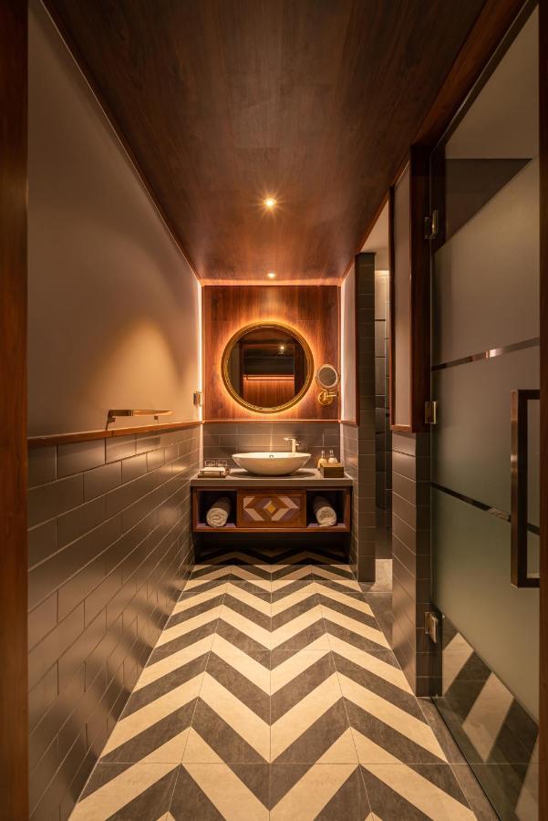 胡志明市 Fusion Original Saigon Centre酒店 外观 照片 Bathroom