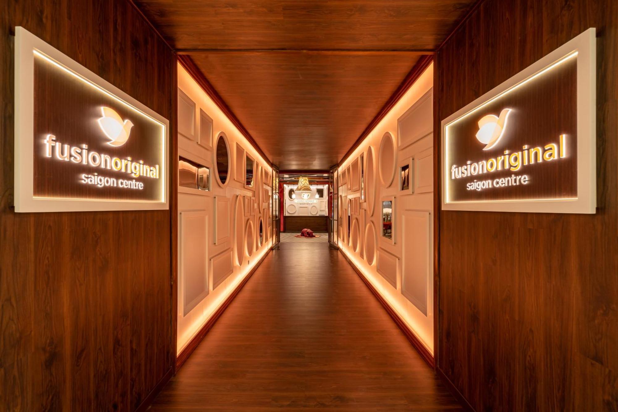 胡志明市 Fusion Original Saigon Centre酒店 外观 照片 Fusion Original Salon Centre